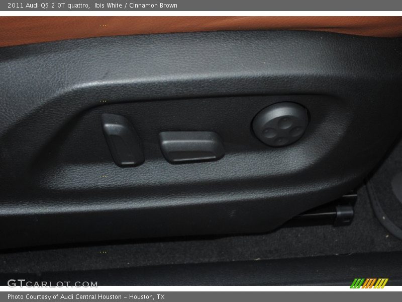 Ibis White / Cinnamon Brown 2011 Audi Q5 2.0T quattro
