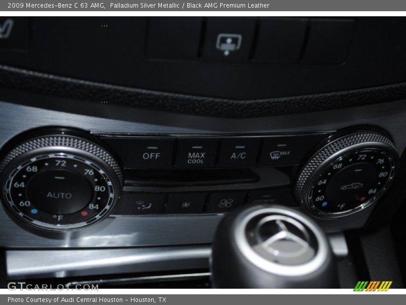 Controls of 2009 C 63 AMG