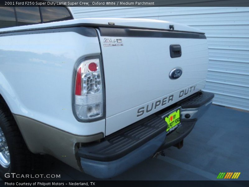 Oxford White / Medium Parchment 2001 Ford F250 Super Duty Lariat Super Crew