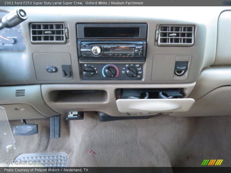 Oxford White / Medium Parchment 2001 Ford F250 Super Duty Lariat Super Crew