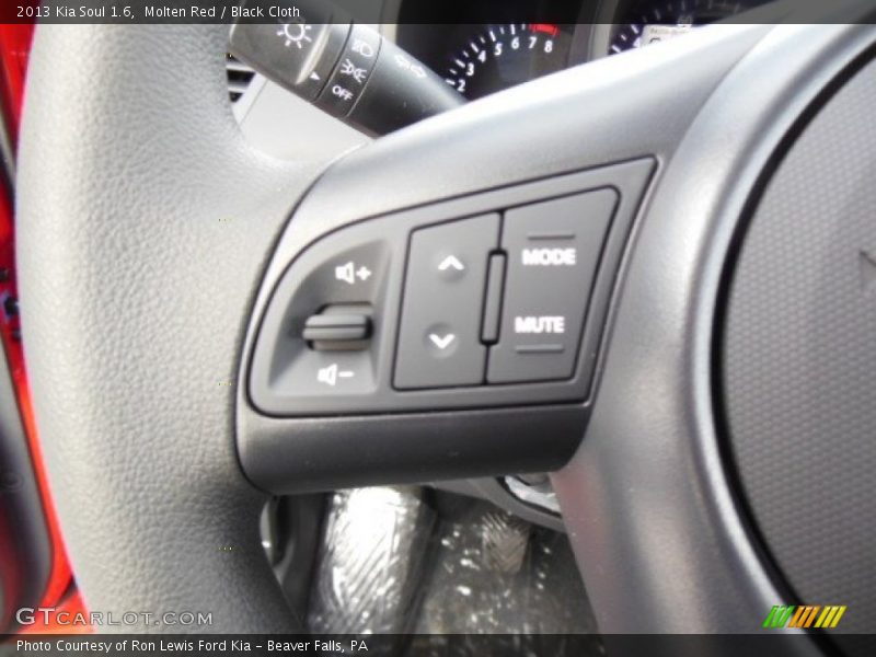 Molten Red / Black Cloth 2013 Kia Soul 1.6