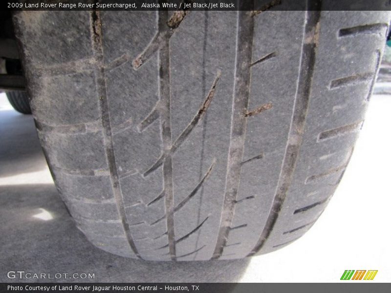 Alaska White / Jet Black/Jet Black 2009 Land Rover Range Rover Supercharged