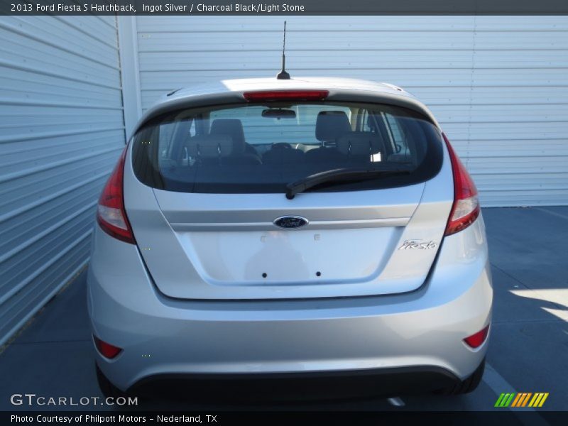 Ingot Silver / Charcoal Black/Light Stone 2013 Ford Fiesta S Hatchback