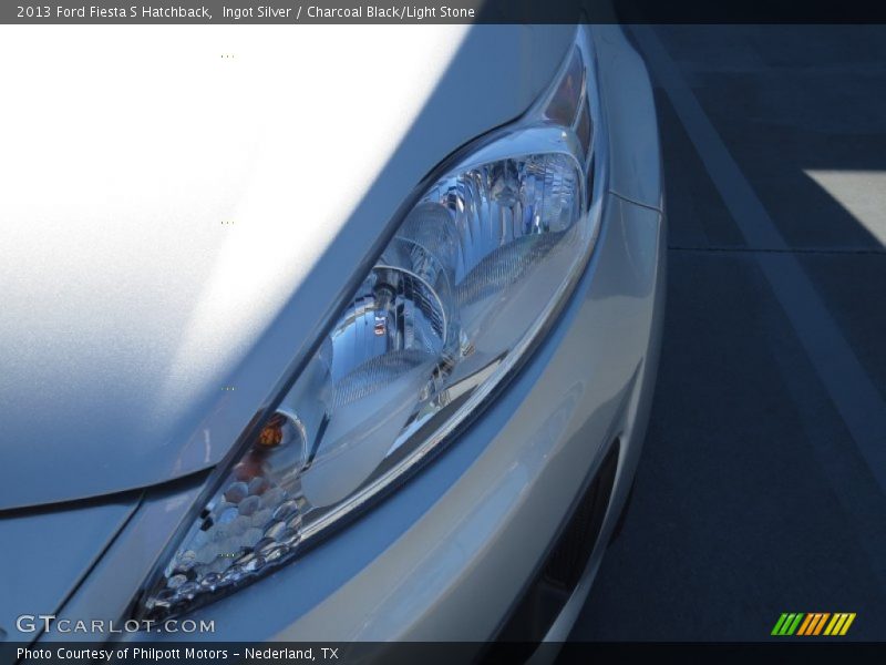 Ingot Silver / Charcoal Black/Light Stone 2013 Ford Fiesta S Hatchback