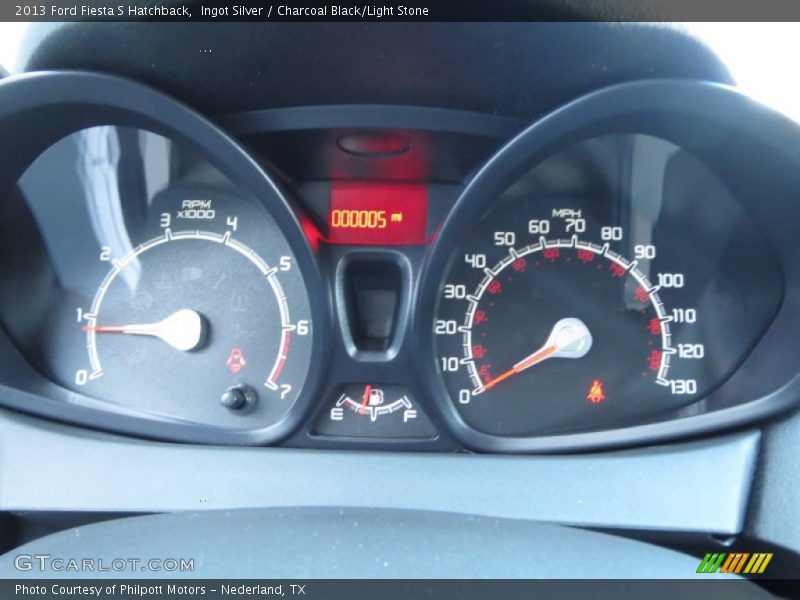 Ingot Silver / Charcoal Black/Light Stone 2013 Ford Fiesta S Hatchback