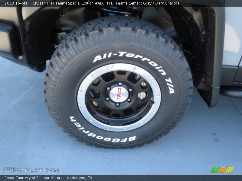  2013 FJ Cruiser Trail Teams Special Edition 4WD Wheel