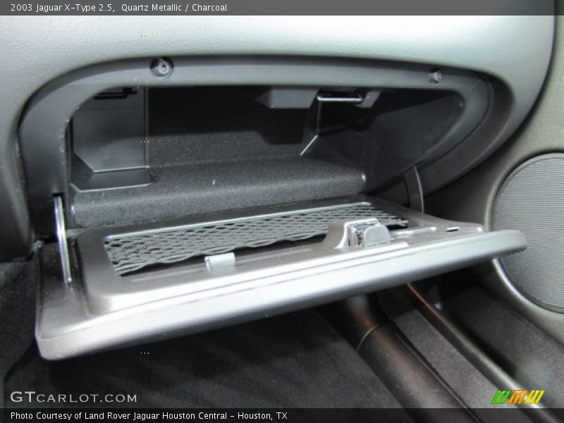 Quartz Metallic / Charcoal 2003 Jaguar X-Type 2.5