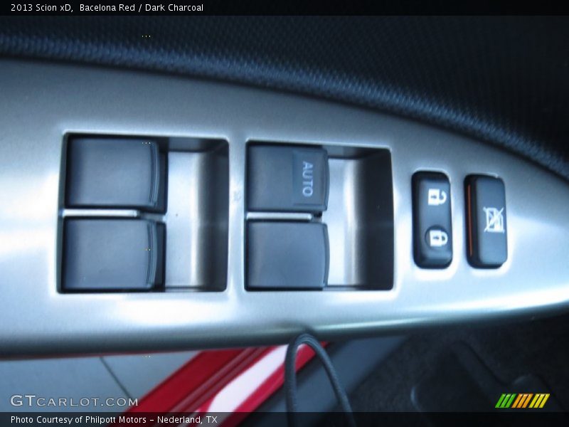 Controls of 2013 xD 