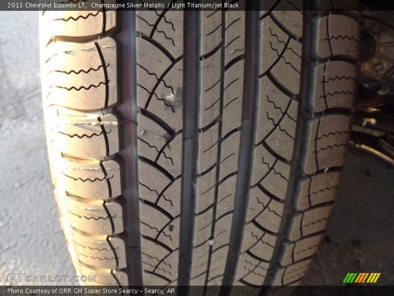 Champagne Silver Metallic / Light Titanium/Jet Black 2013 Chevrolet Equinox LT