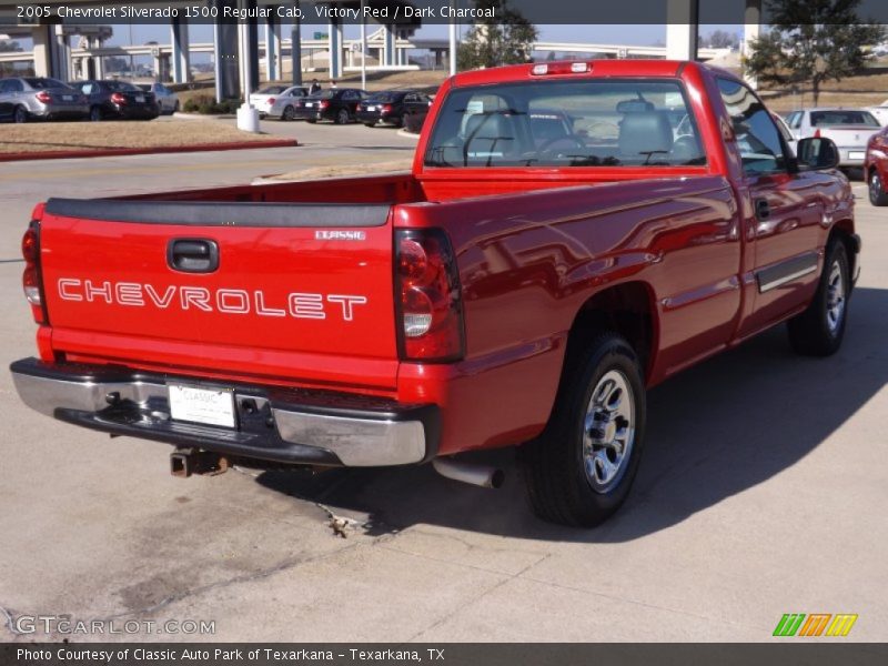 Victory Red / Dark Charcoal 2005 Chevrolet Silverado 1500 Regular Cab
