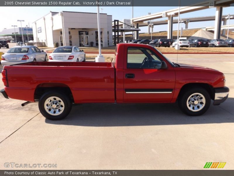 Victory Red / Dark Charcoal 2005 Chevrolet Silverado 1500 Regular Cab