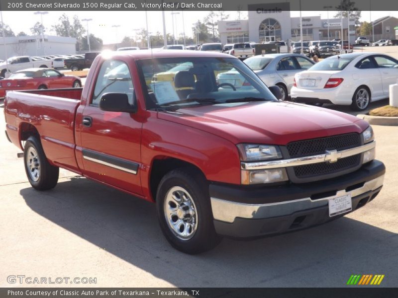 Victory Red / Dark Charcoal 2005 Chevrolet Silverado 1500 Regular Cab