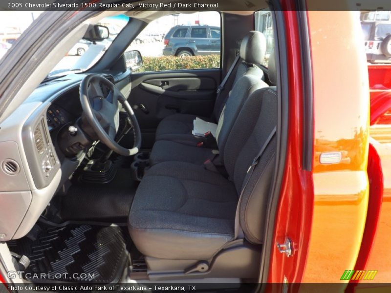 Victory Red / Dark Charcoal 2005 Chevrolet Silverado 1500 Regular Cab