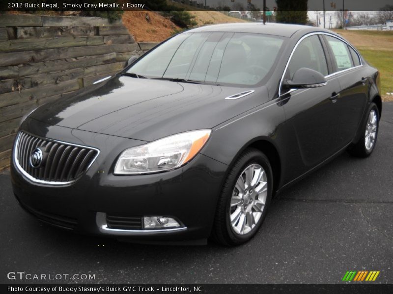 Front 3/4 View of 2012 Regal 