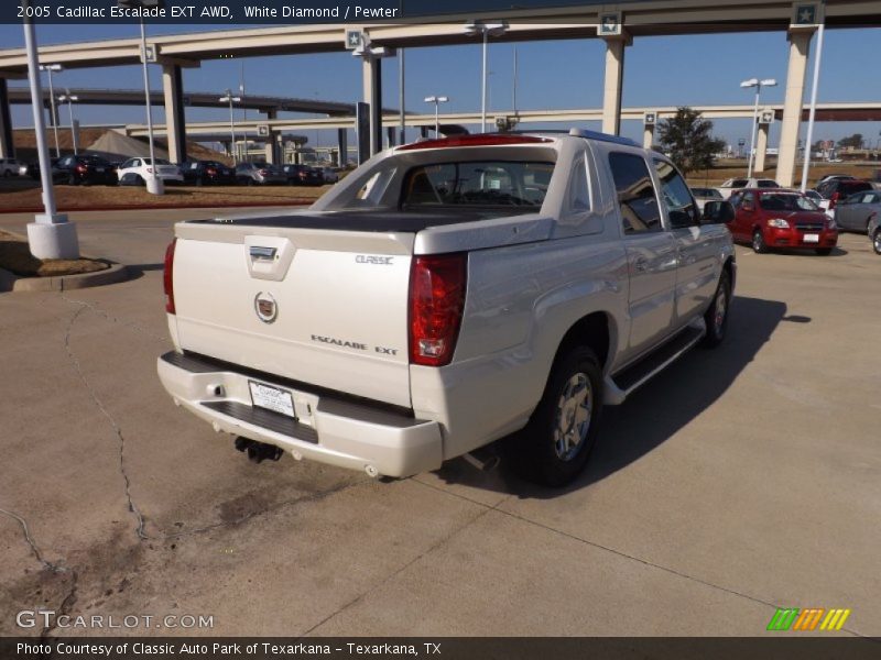 White Diamond / Pewter 2005 Cadillac Escalade EXT AWD