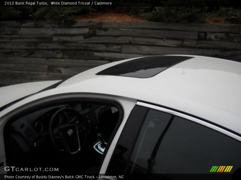 White Diamond Tricoat / Cashmere 2013 Buick Regal Turbo