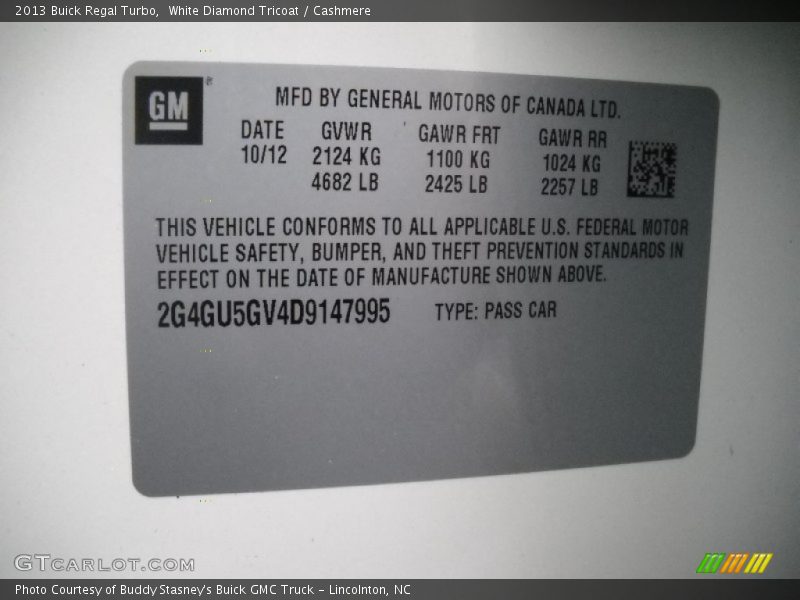 White Diamond Tricoat / Cashmere 2013 Buick Regal Turbo