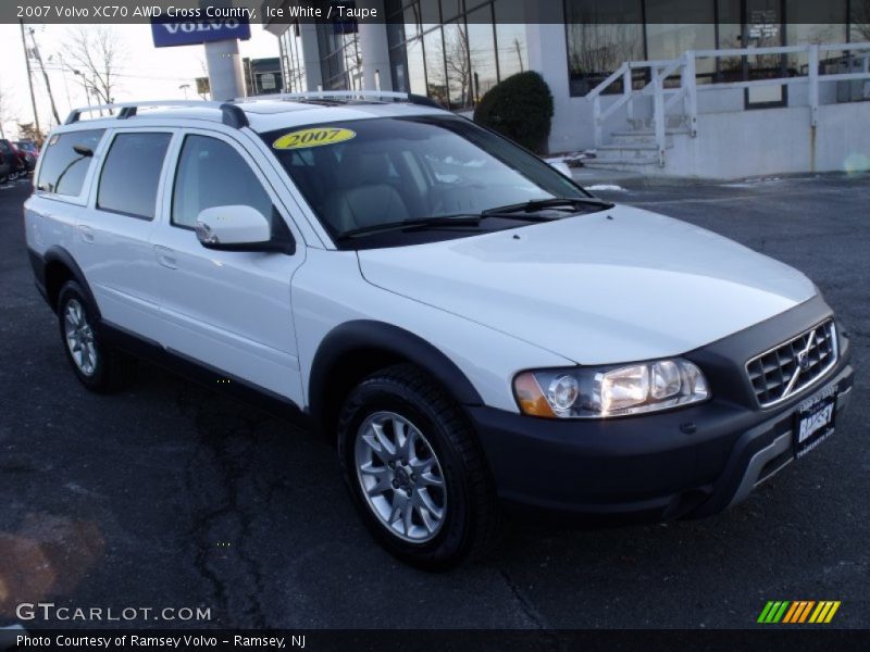 Ice White / Taupe 2007 Volvo XC70 AWD Cross Country