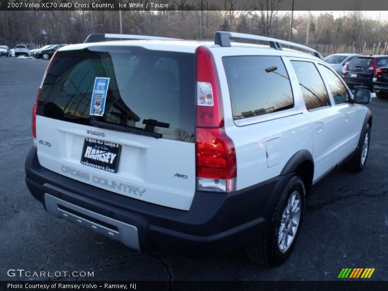 Ice White / Taupe 2007 Volvo XC70 AWD Cross Country