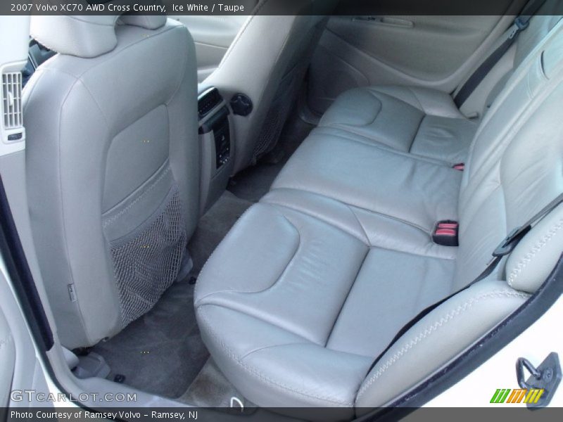 Ice White / Taupe 2007 Volvo XC70 AWD Cross Country