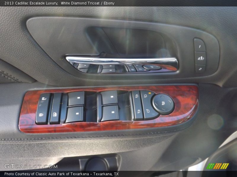 White Diamond Tricoat / Ebony 2013 Cadillac Escalade Luxury