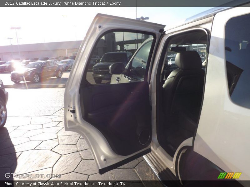 White Diamond Tricoat / Ebony 2013 Cadillac Escalade Luxury