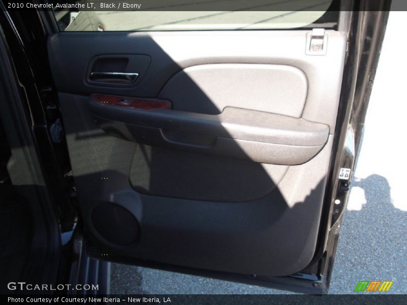 Black / Ebony 2010 Chevrolet Avalanche LT