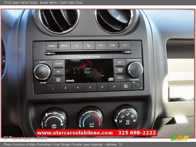 Bright White / Dark Slate Gray 2013 Jeep Patriot Sport