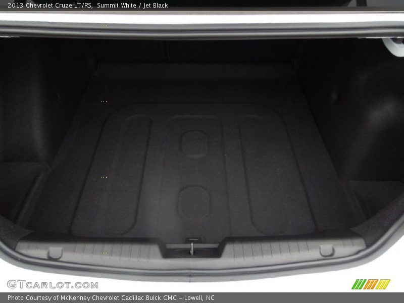 Summit White / Jet Black 2013 Chevrolet Cruze LT/RS