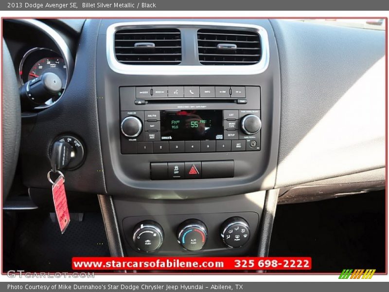 Billet Silver Metallic / Black 2013 Dodge Avenger SE