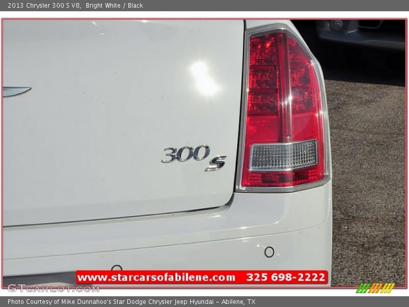 Bright White / Black 2013 Chrysler 300 S V8