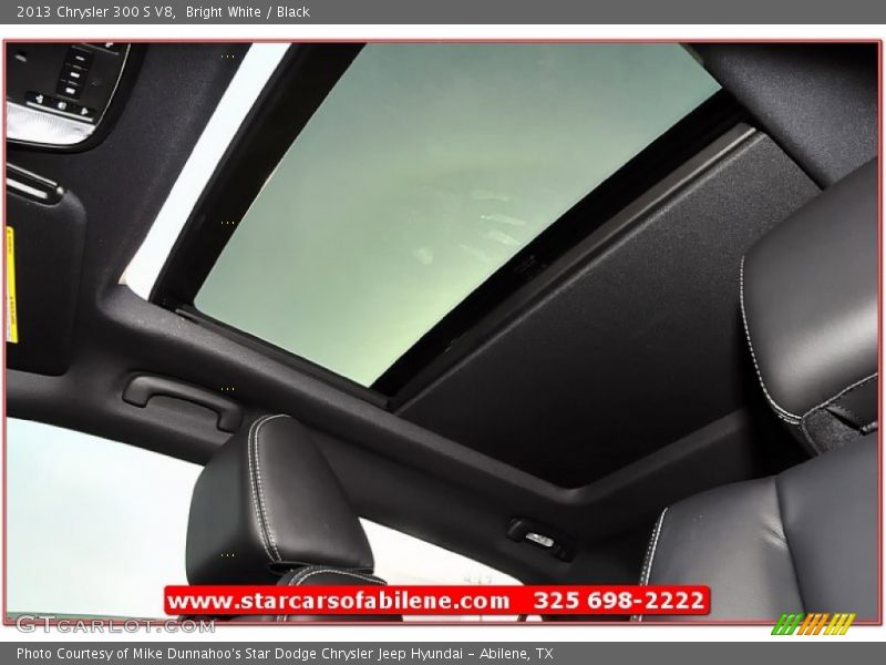Bright White / Black 2013 Chrysler 300 S V8