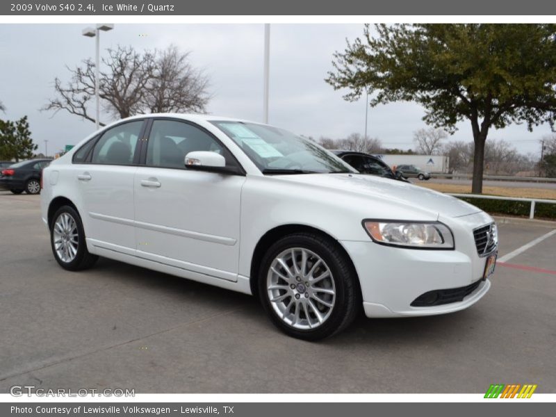 Ice White / Quartz 2009 Volvo S40 2.4i