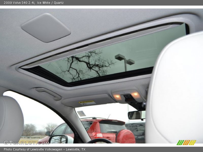 Ice White / Quartz 2009 Volvo S40 2.4i