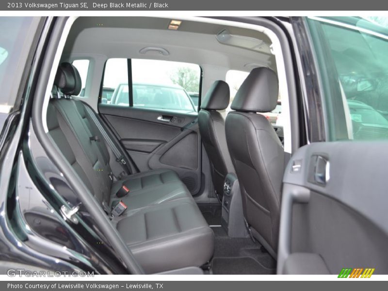 Deep Black Metallic / Black 2013 Volkswagen Tiguan SE