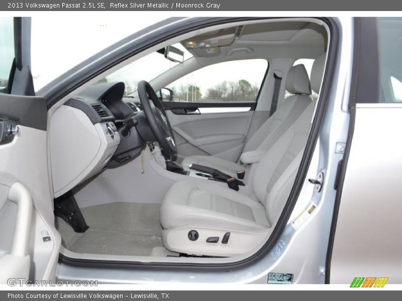 Reflex Silver Metallic / Moonrock Gray 2013 Volkswagen Passat 2.5L SE