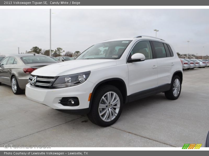Candy White / Beige 2013 Volkswagen Tiguan SE