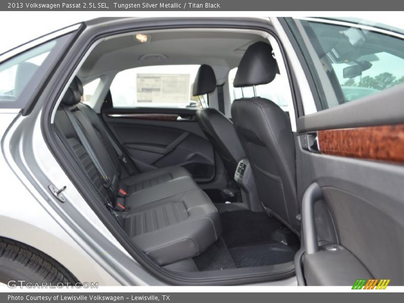 Tungsten Silver Metallic / Titan Black 2013 Volkswagen Passat 2.5L SEL