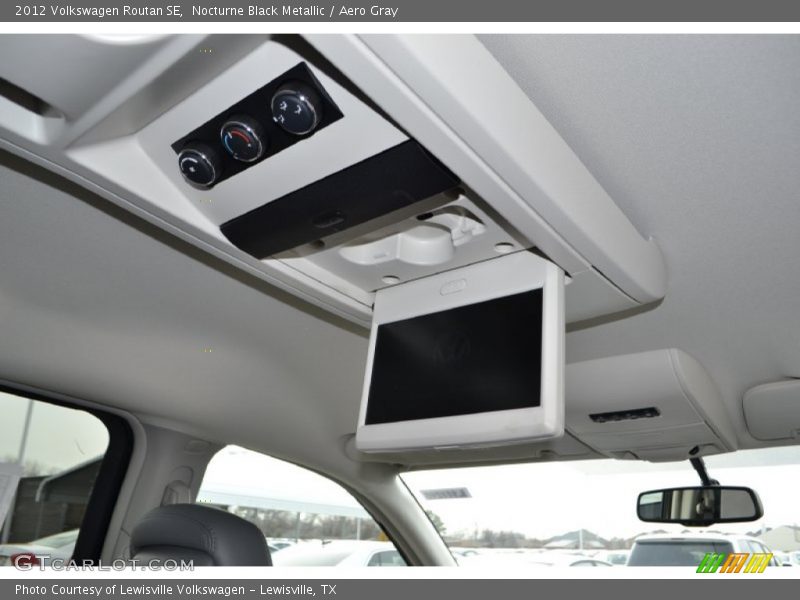 Nocturne Black Metallic / Aero Gray 2012 Volkswagen Routan SE