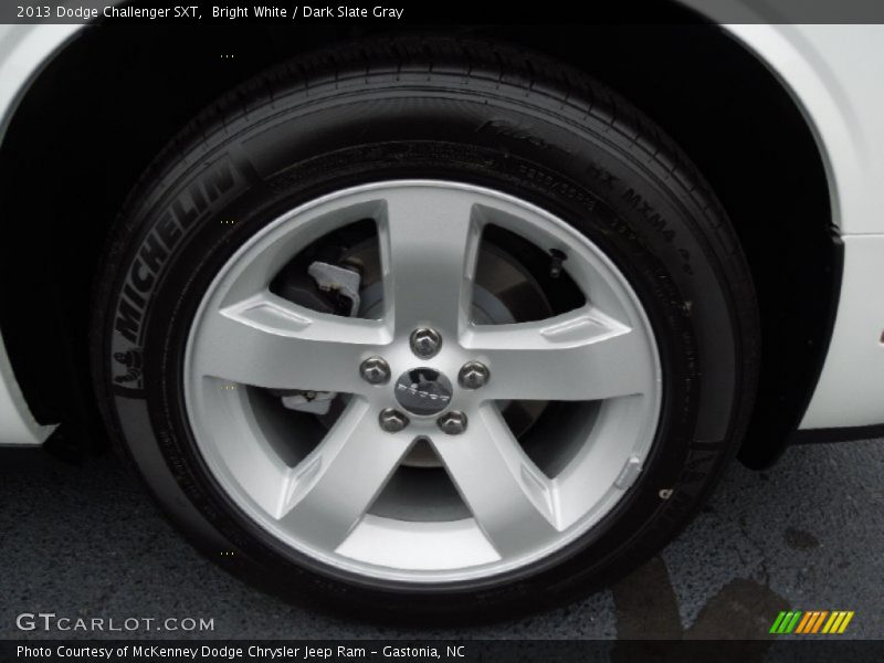 Bright White / Dark Slate Gray 2013 Dodge Challenger SXT