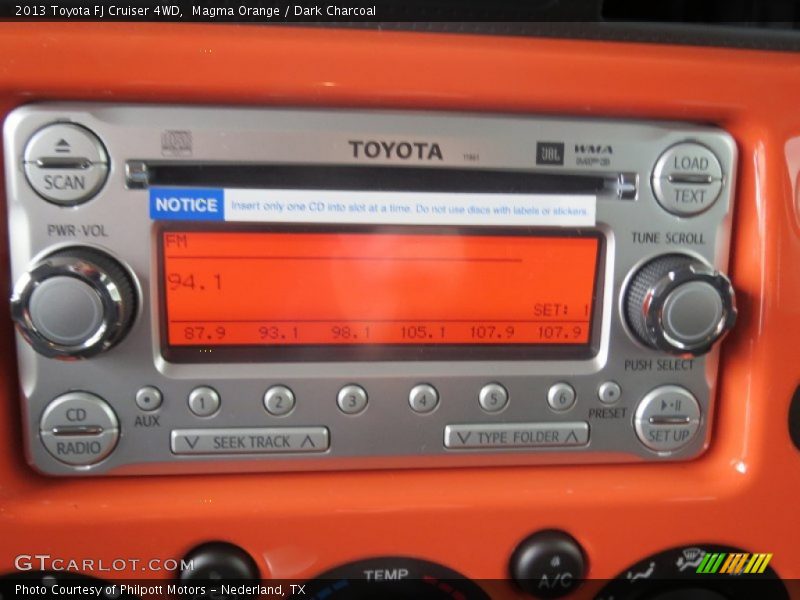 Audio System of 2013 FJ Cruiser 4WD