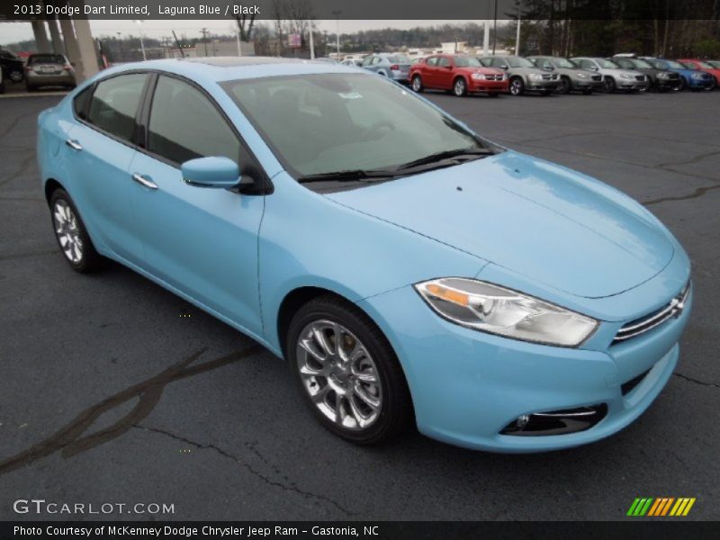 Front 3/4 View of 2013 Dart Limited