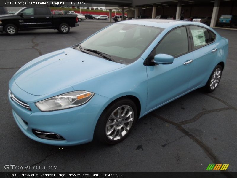 Front 3/4 View of 2013 Dart Limited