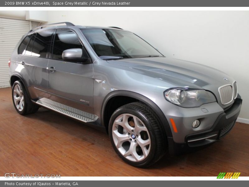 Front 3/4 View of 2009 X5 xDrive48i