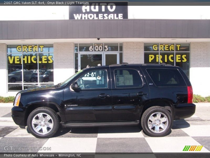 Onyx Black / Light Titanium 2007 GMC Yukon SLT 4x4