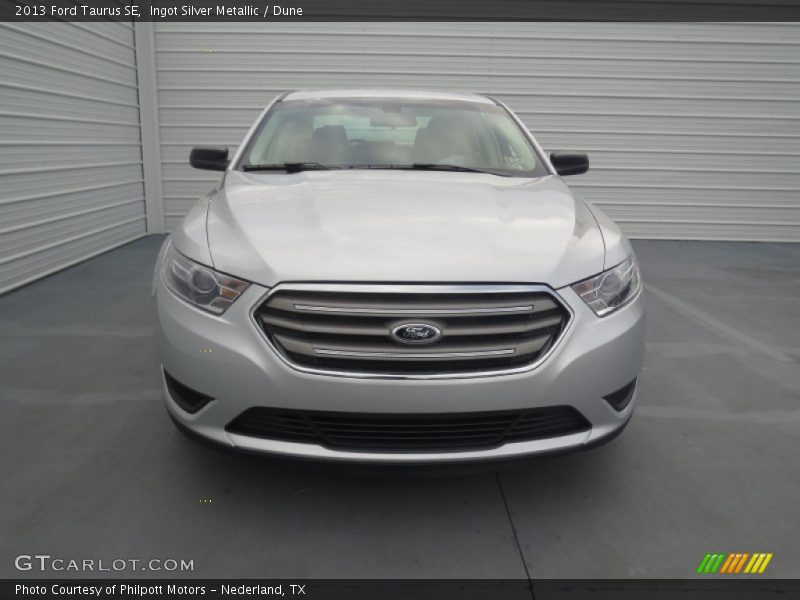Ingot Silver Metallic / Dune 2013 Ford Taurus SE