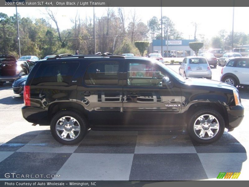 Onyx Black / Light Titanium 2007 GMC Yukon SLT 4x4