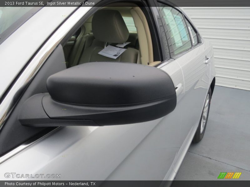 Ingot Silver Metallic / Dune 2013 Ford Taurus SE