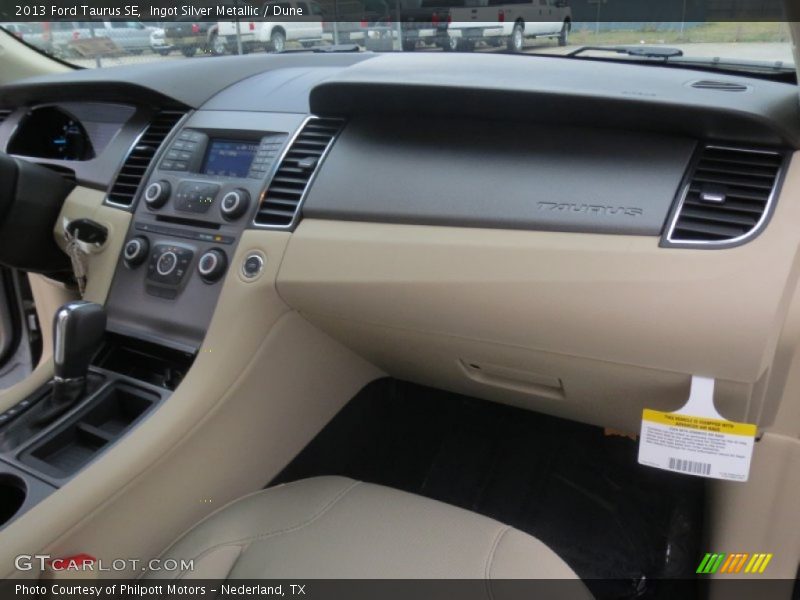 Ingot Silver Metallic / Dune 2013 Ford Taurus SE