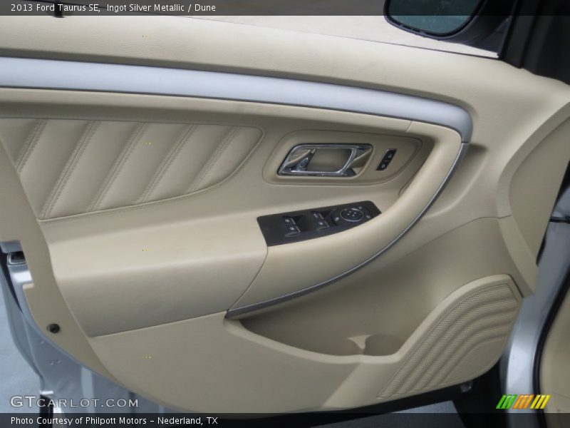 Ingot Silver Metallic / Dune 2013 Ford Taurus SE